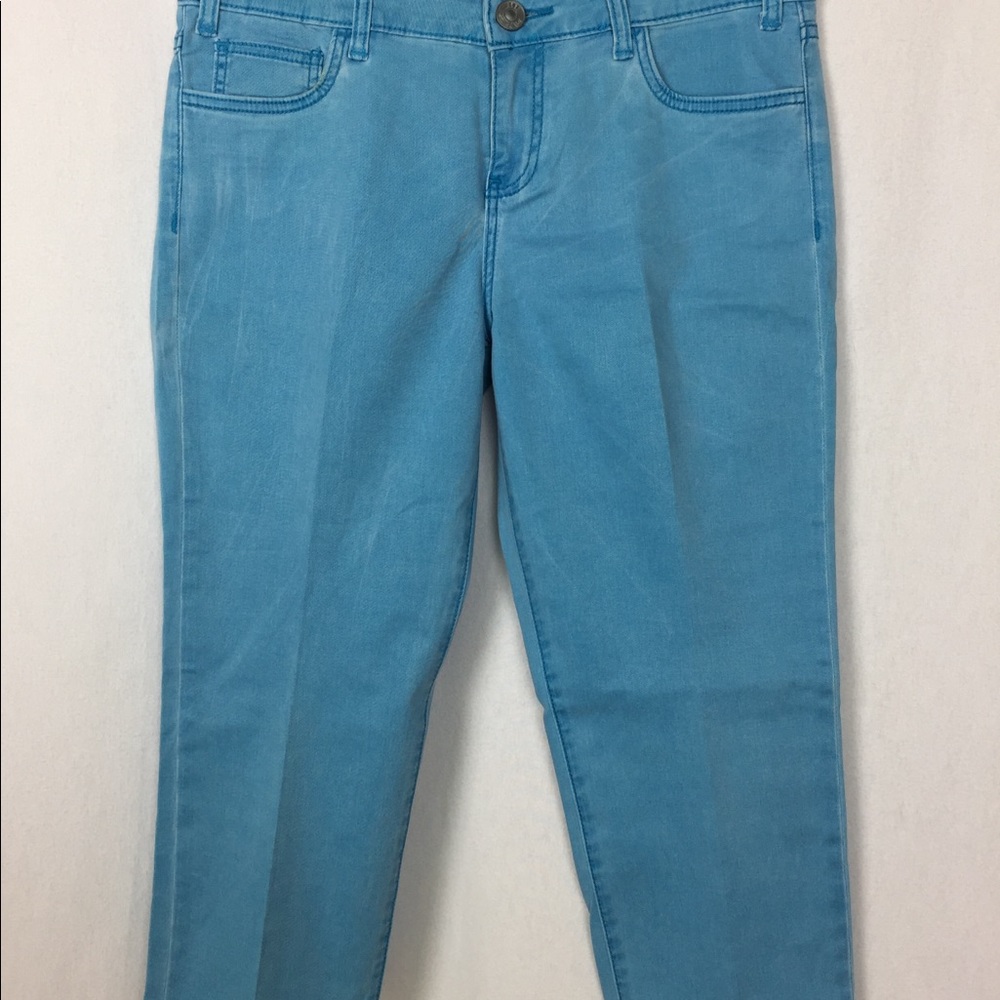 KUT from the Kloth: Cropped Jeans in light blue. 8
